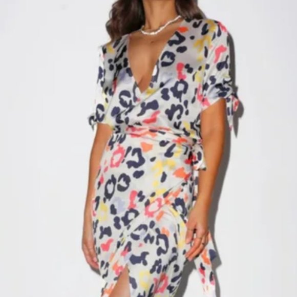 NWT Never Fully Dressed Wrap Top - Picture 1 of 3